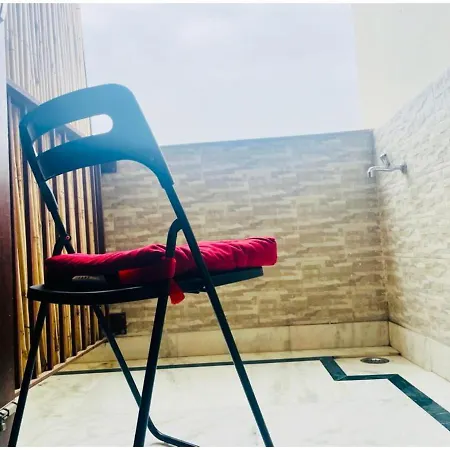 Bluo Studio4 Golf Course Road - Gym, Balcony, Lift Gurgaon Exterior photo