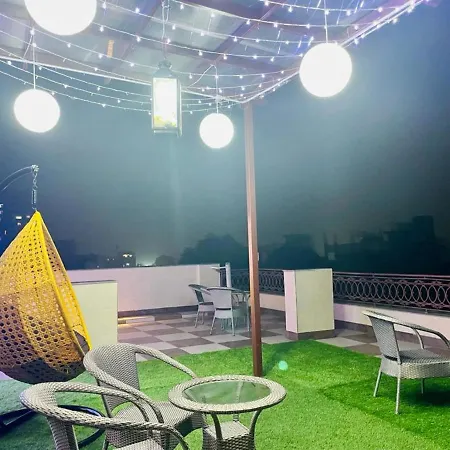 Bluo Studio4 Golf Course Road - Gym, Balcony, Lift Gurgaon Exterior photo