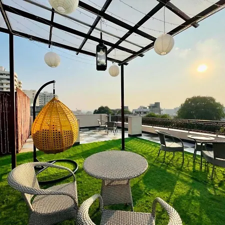 Bluo Studio4 Golf Course Road - Gym, Balcony, Lift Gurgaon Exterior photo
